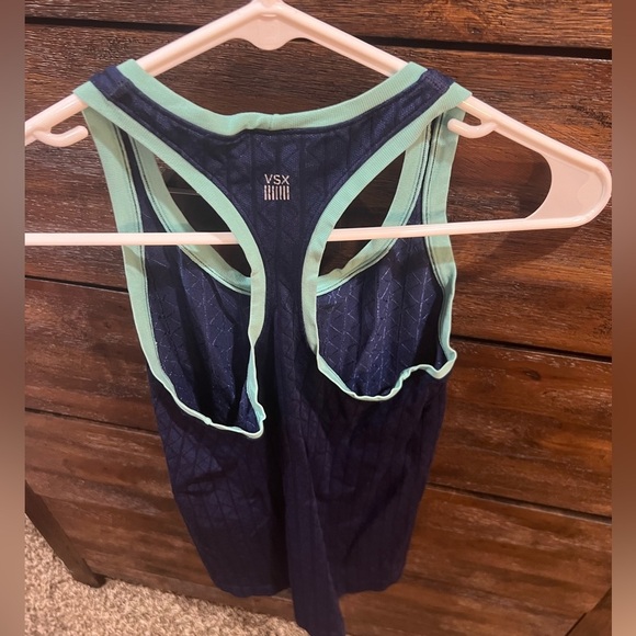 🩷💚VS SPORT S TANK - Picture 2 of 3